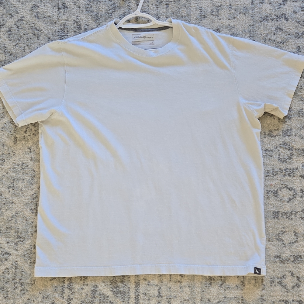 Eddie Bauer Classic White Short Sleeve Tee